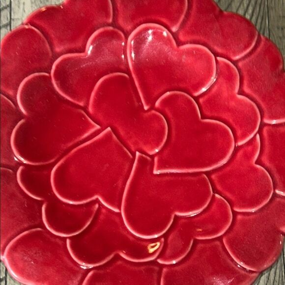 Sur la Table Heart ❤️ Motif Red Decorative 8” Cake 🍰 plate - Picture 11 of 11